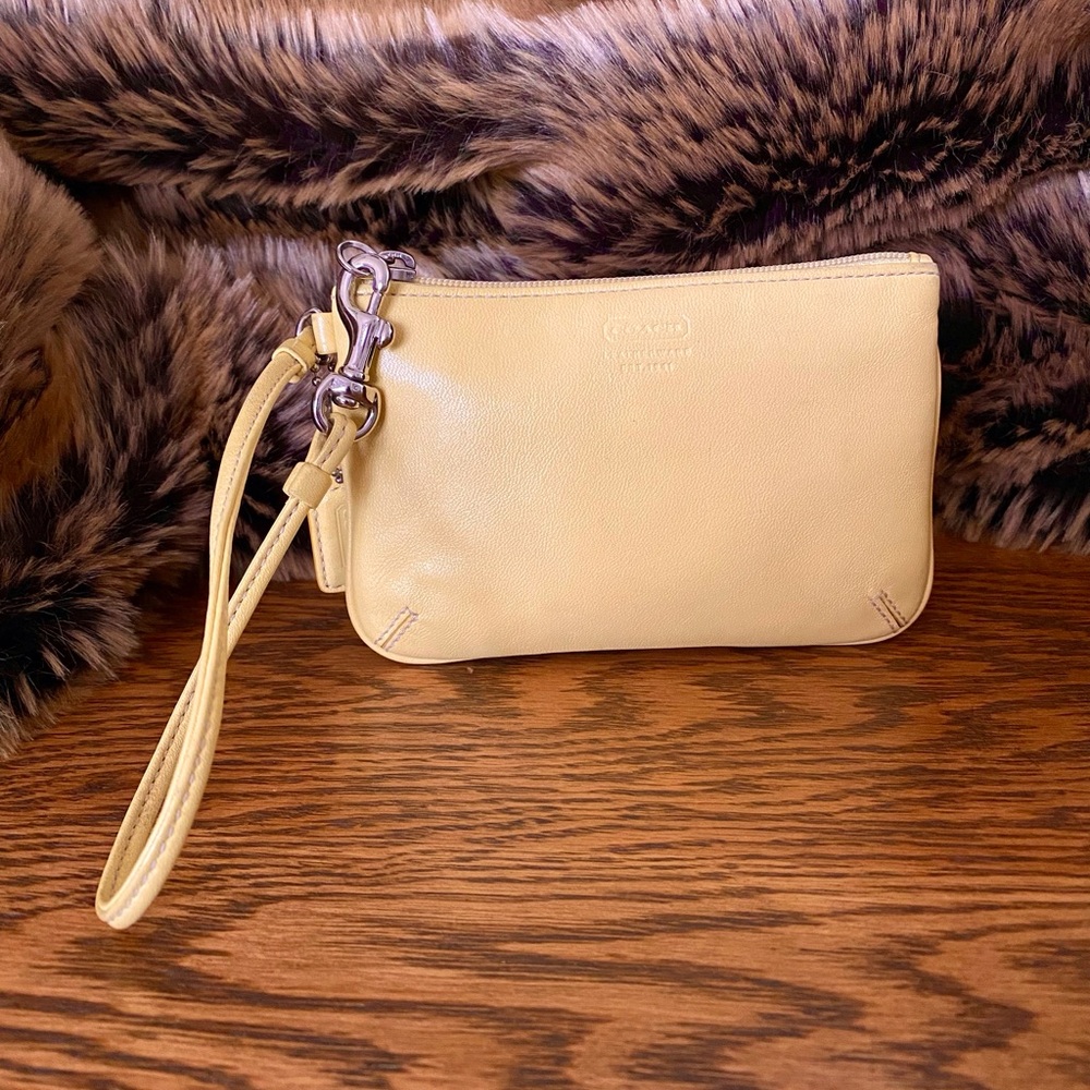 Coach Lemon Yellow Leather Skinny Wristlet Clutch ~ FS8360!